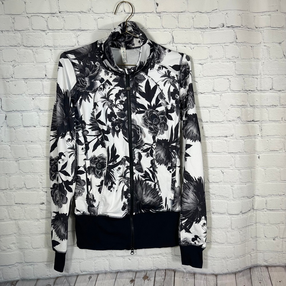 Lululemon Nice Asana Jacket Brisk Bloom Black White Floral Full Zip Activewear 6
